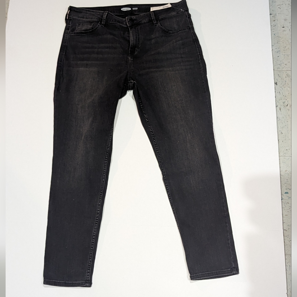 NWT Old Navy faded black Rockstar super skinny jeans 14 Short